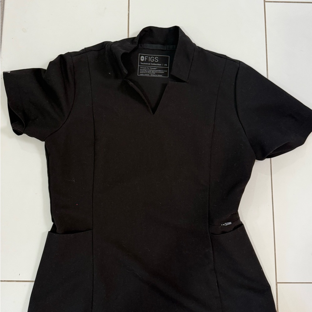 Figs Technical Collection Black Scrub Top